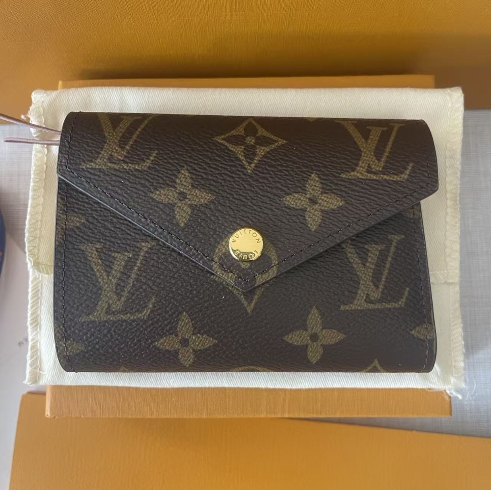 Louis Vuitton Victorine Wallet
